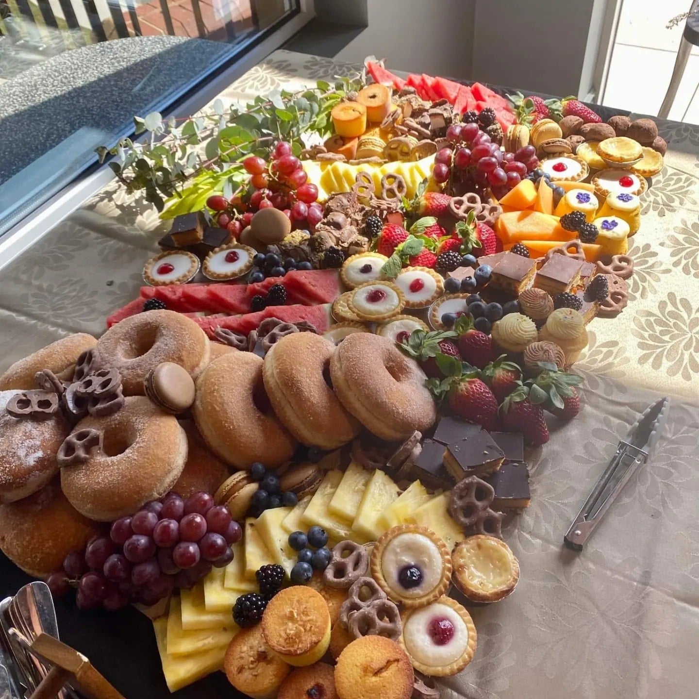1 METRE GRAZING TABLE - Oh So Sweet